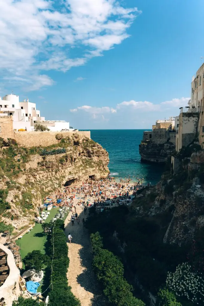 Bari